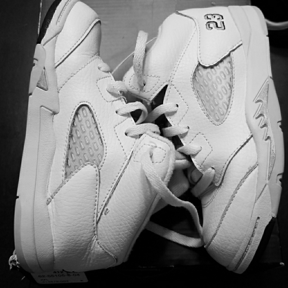 SOLD! Jordan Retro size 10c kids